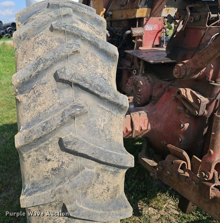 image for item DP6554 1963 Farmall McCormick F706 tractor