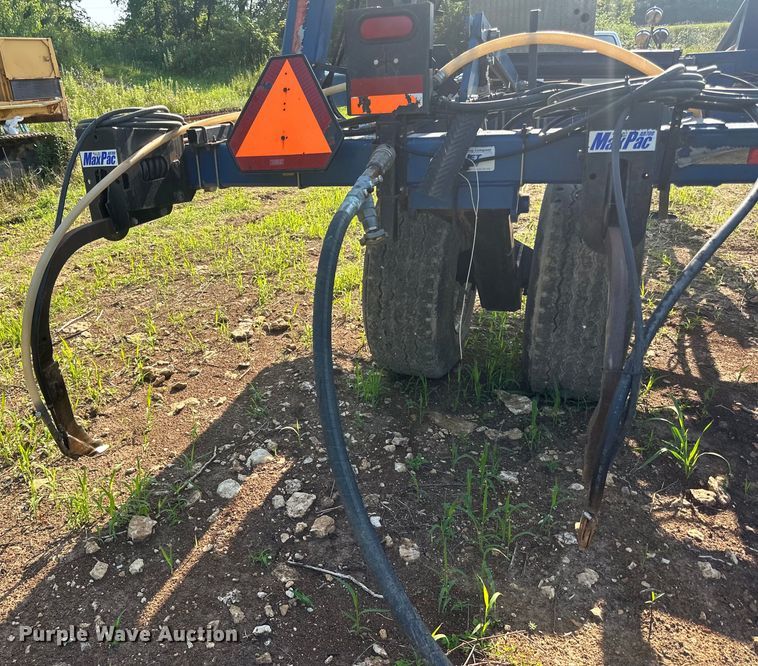 image for item DP8425 Blue Jet liquid fertilizer applicator