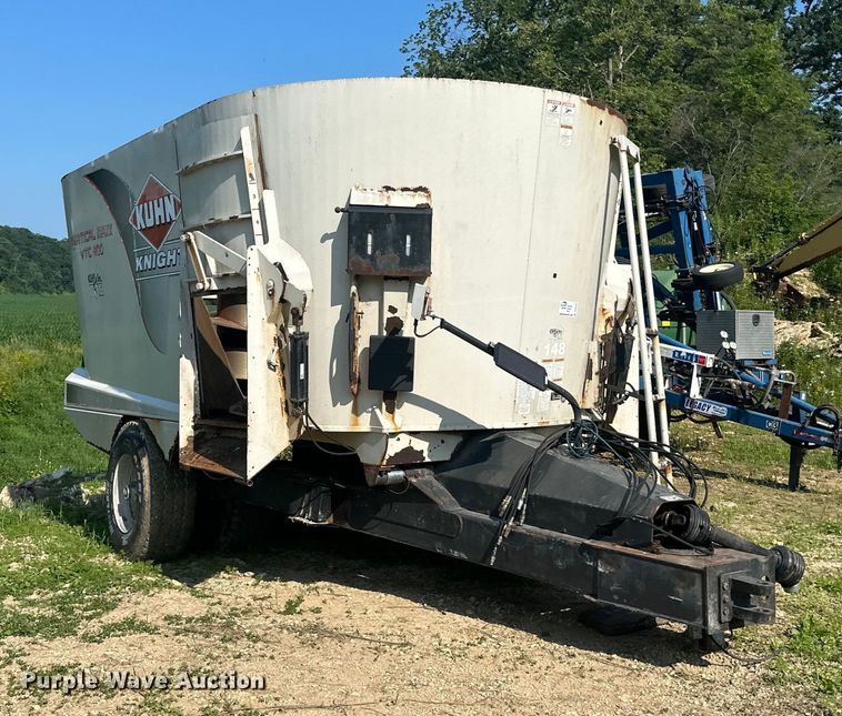 image for item DP8426 Kuhn Knight VTC 1100 feed mixer