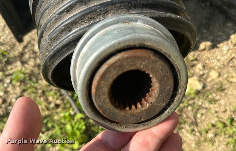 image for item DP8426 Kuhn Knight VTC 1100 feed mixer