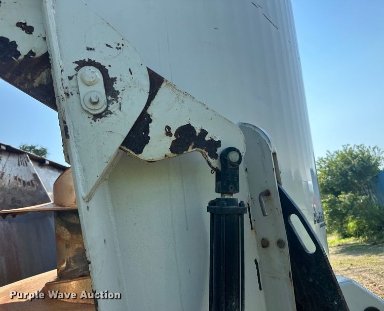 image for item DP8426 Kuhn Knight VTC 1100 feed mixer