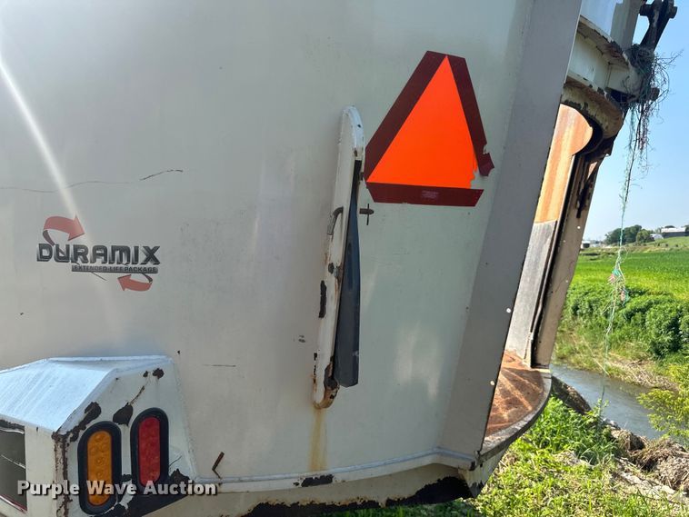 image for item DP8426 Kuhn Knight VTC 1100 feed mixer