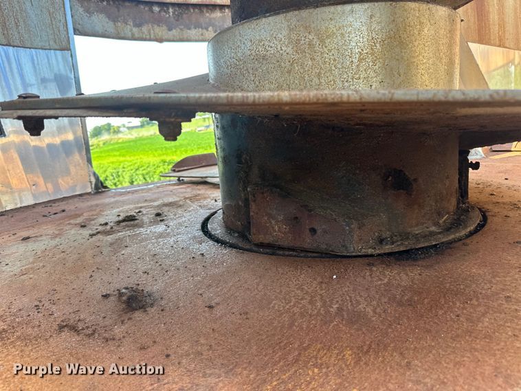 image for item DP8426 Kuhn Knight VTC 1100 feed mixer