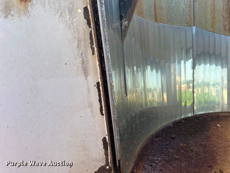 image for item DP8426 Kuhn Knight VTC 1100 feed mixer