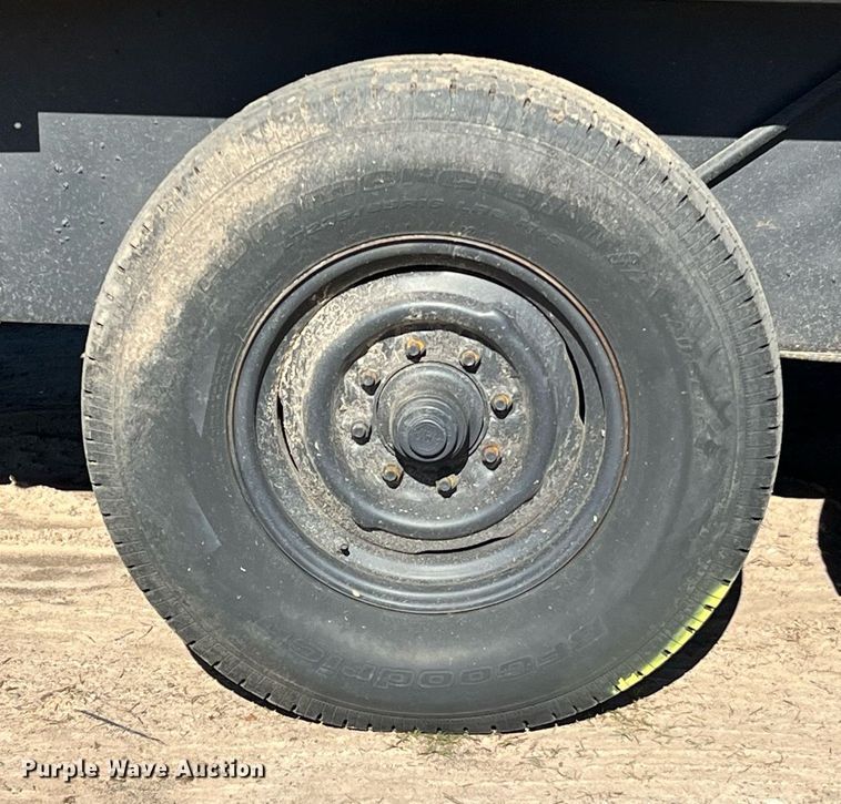 image for item DQ2324 1998 Gooseneck  B8B1 livestock trailer