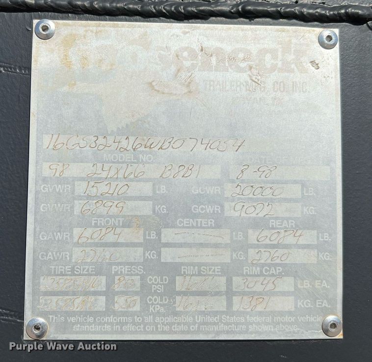 image for item DQ2324 1998 Gooseneck  B8B1 livestock trailer