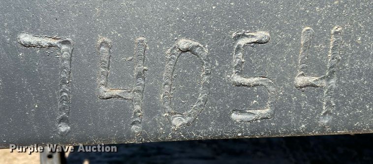 image for item DQ2324 1998 Gooseneck  B8B1 livestock trailer