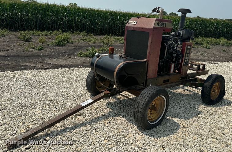 image for item DQ6896 Case IH 4391 irrigation power unit