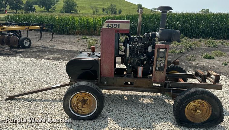 image for item DQ6896 Case IH 4391 irrigation power unit