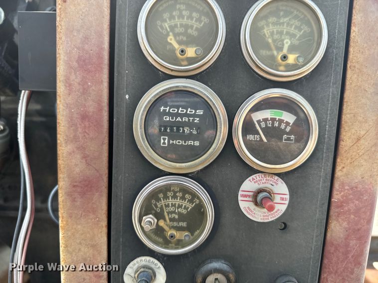 image for item DQ6896 Case IH 4391 irrigation power unit