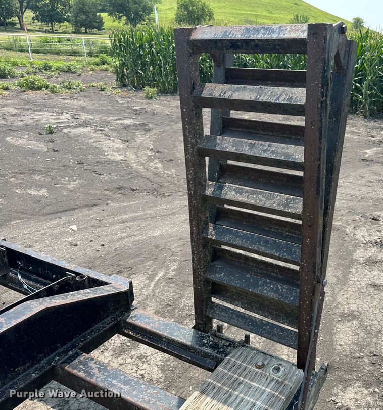 image for item DQ6898 Antz forage harvester trailer