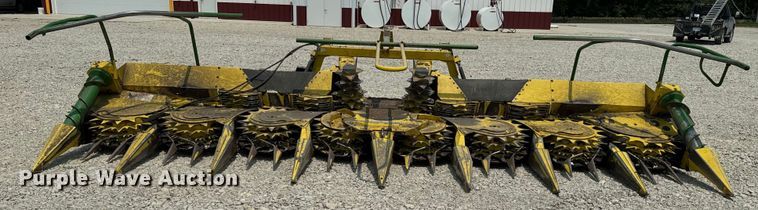 image for item DQ6899 John Deere rotary forage head