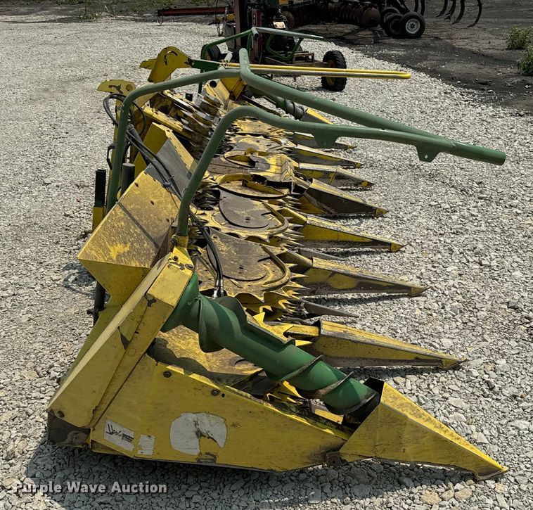 image for item DQ6899 John Deere rotary forage head