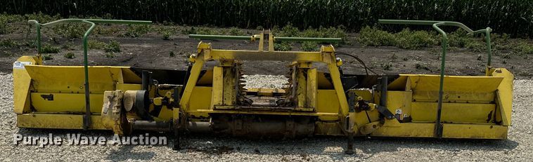 image for item DQ6899 John Deere rotary forage head