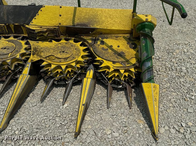 image for item DQ6899 John Deere rotary forage head