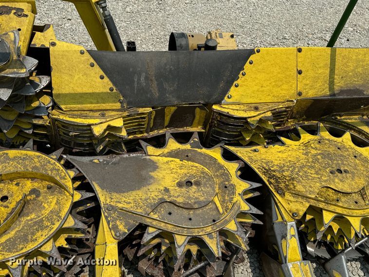 image for item DQ6899 John Deere rotary forage head