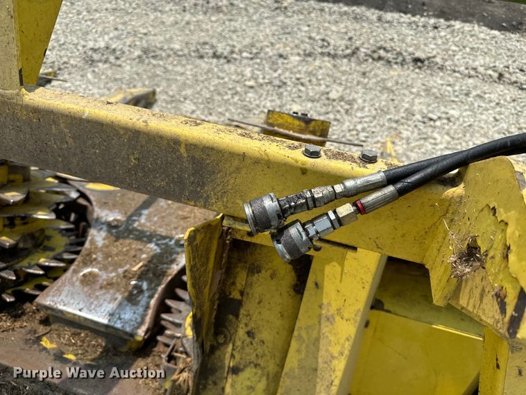 image for item DQ6899 John Deere rotary forage head