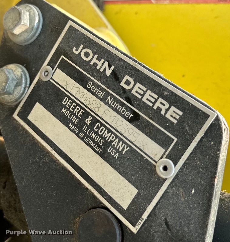 image for item DQ6899 John Deere rotary forage head