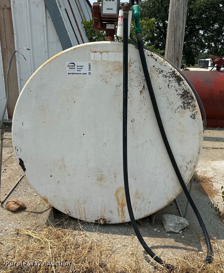 image for item DQ6901 Fuel tank 