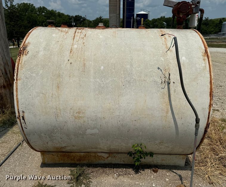 image for item DQ6901 Fuel tank 