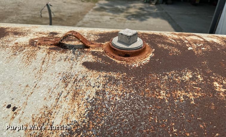 image for item DQ6901 Fuel tank 