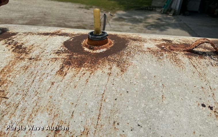 image for item DQ6901 Fuel tank 