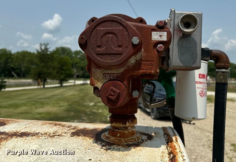 image for item DQ6901 Fuel tank 