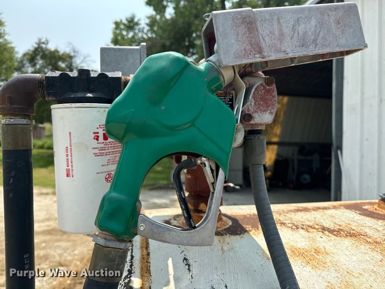 image for item DQ6901 Fuel tank 