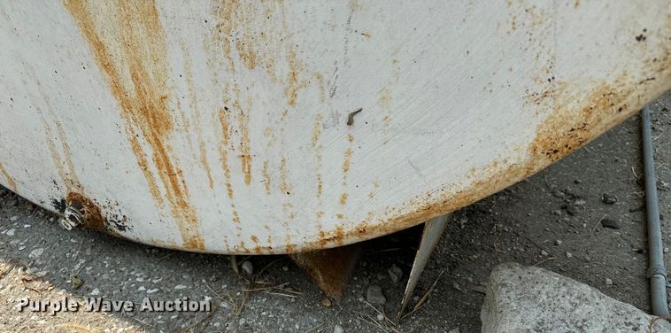 image for item DQ6901 Fuel tank 