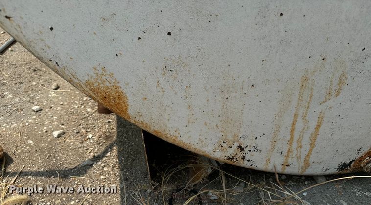 image for item DQ6901 Fuel tank 