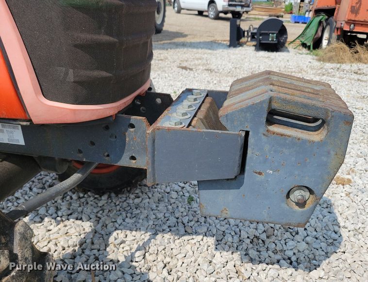 image for item DR4323 Kubota B2320 MFWD tractor