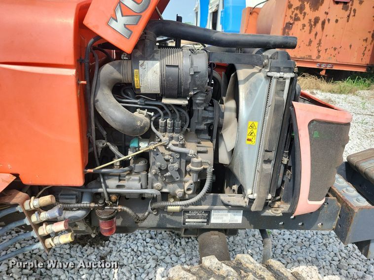 image for item DR4323 Kubota B2320 MFWD tractor