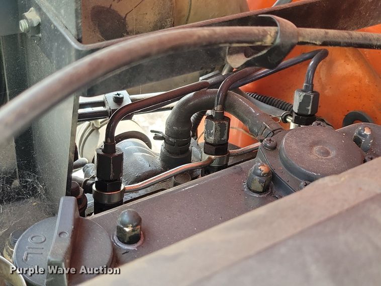 image for item DR4323 Kubota B2320 MFWD tractor