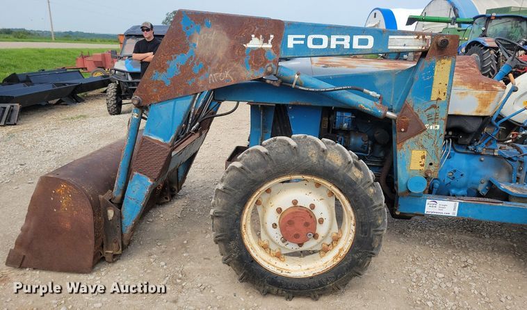 image for item DR4324 Ford 3930 tractor