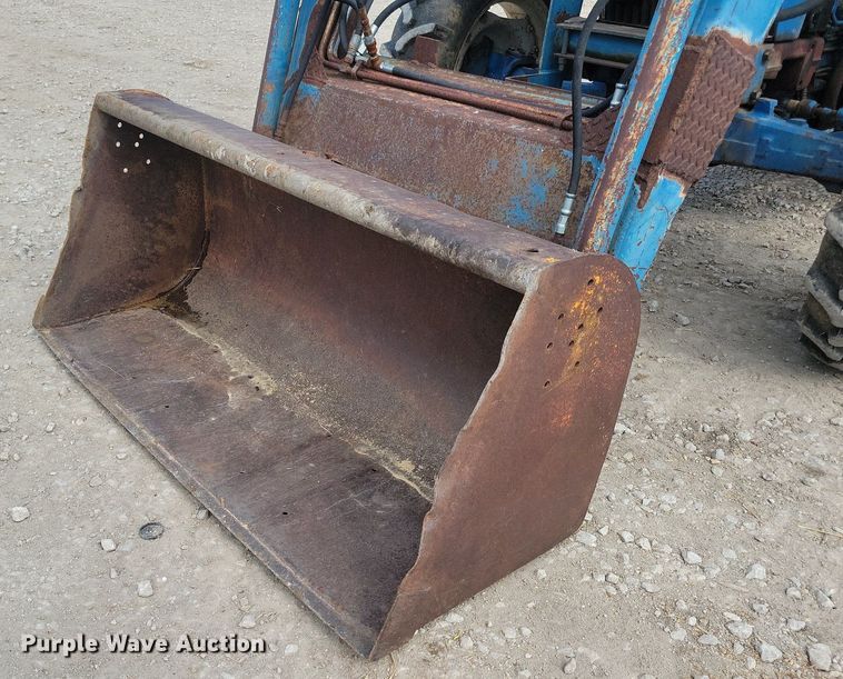 image for item DR4324 Ford 3930 tractor