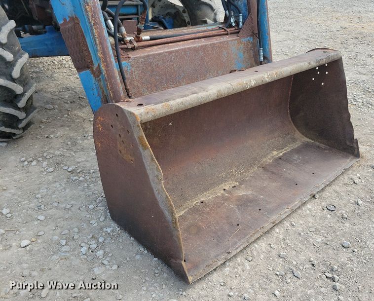 image for item DR4324 Ford 3930 tractor
