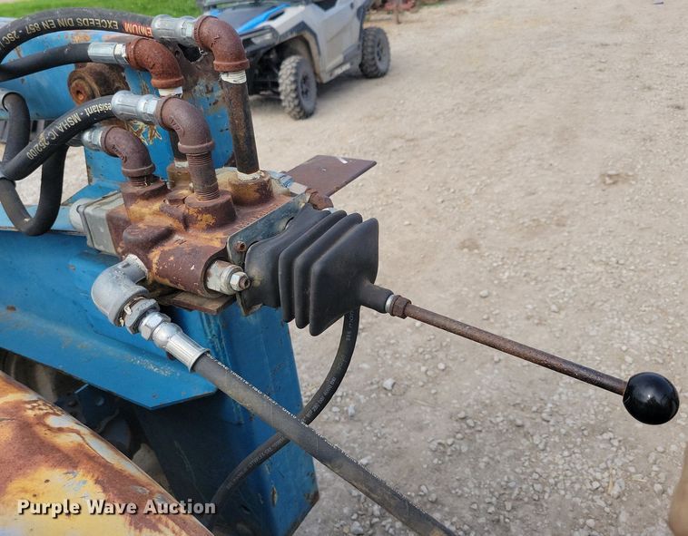 image for item DR4324 Ford 3930 tractor