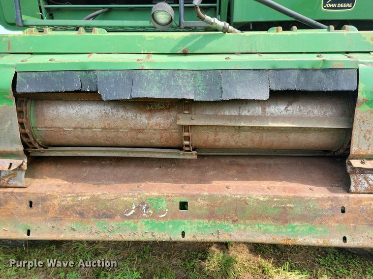 image for item DR4325 1984 John Deere Turbo 7720 combine