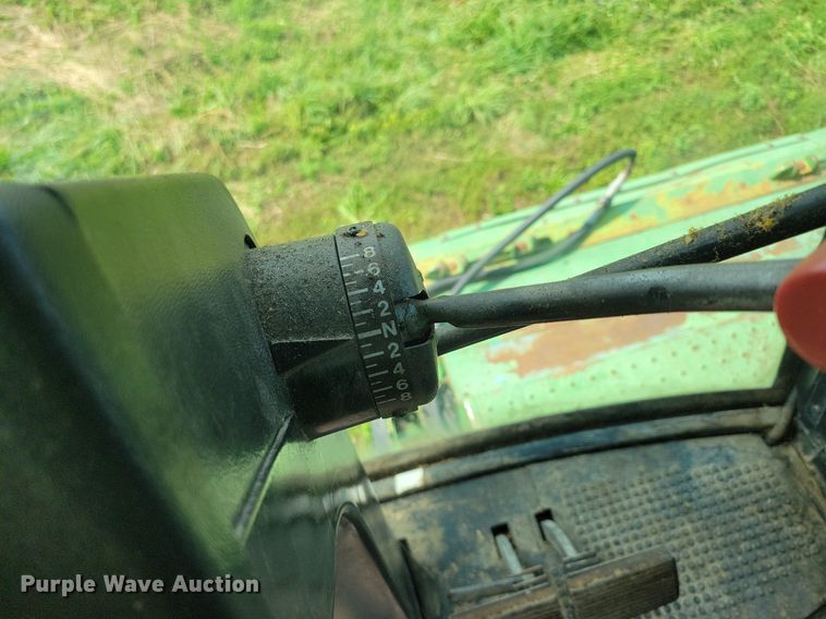 image for item DR4325 1984 John Deere Turbo 7720 combine