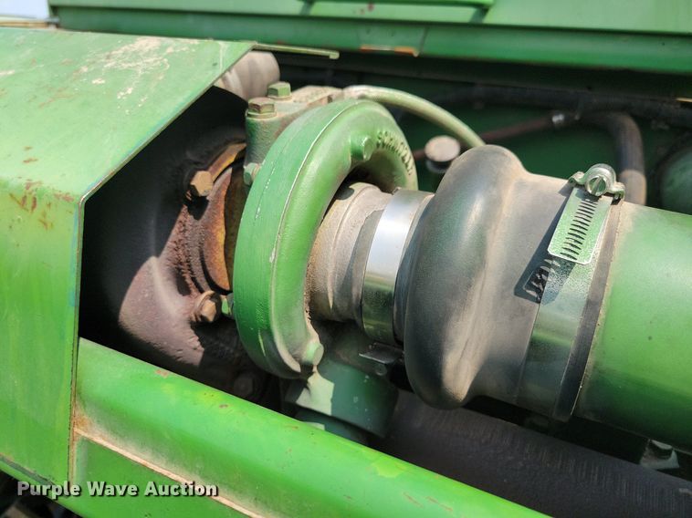 image for item DR4325 1984 John Deere Turbo 7720 combine