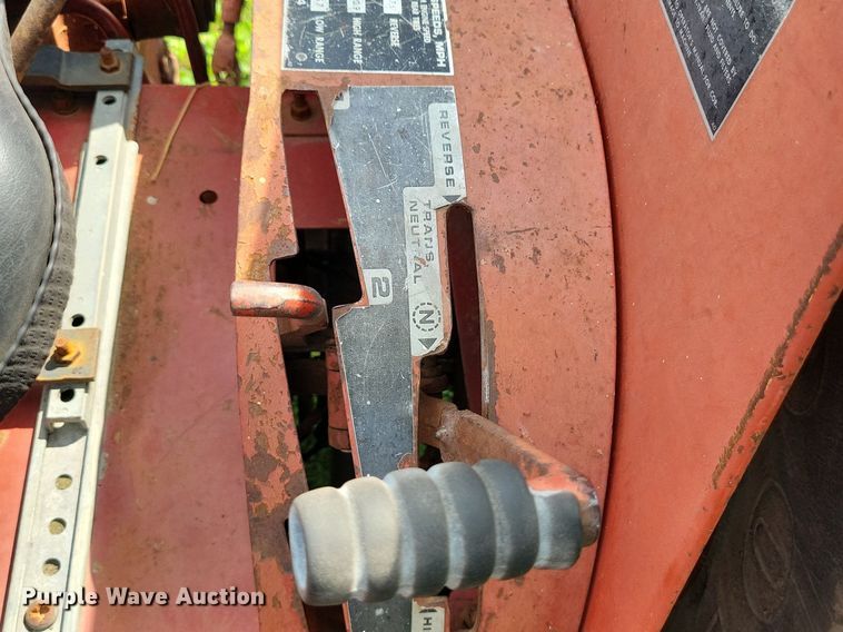 image for item DR4327 1975 International Harvester 574D tractor