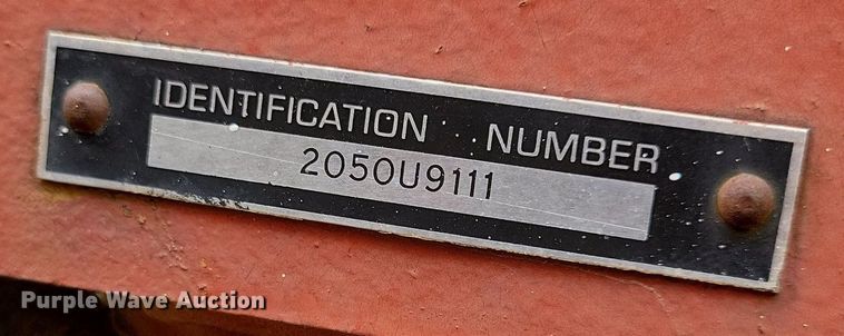 image for item DR4327 1975 International Harvester 574D tractor