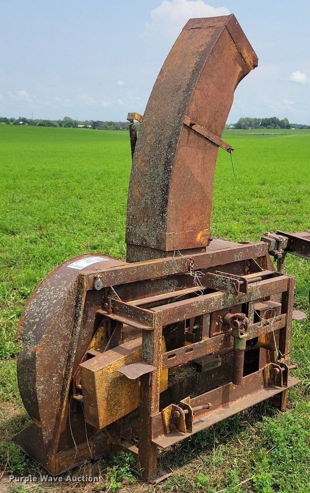 image for item DR4332 Snow blower