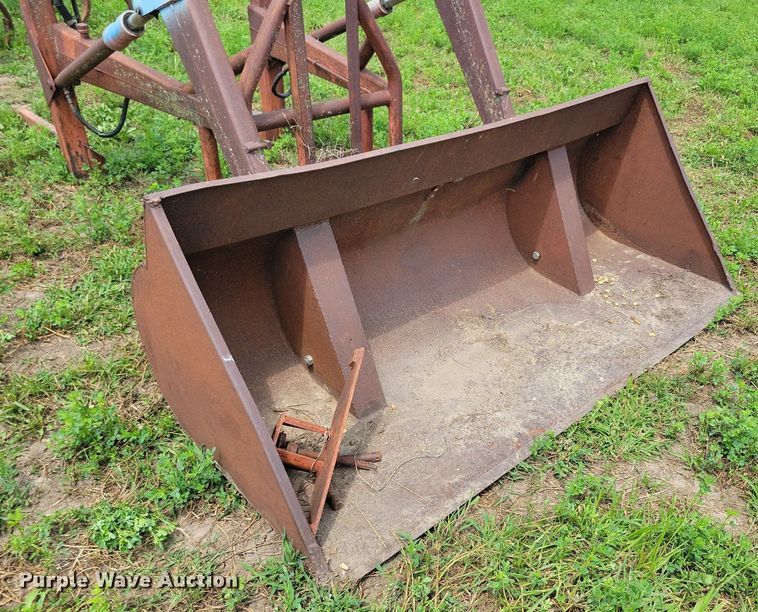 image for item DR4334 Ford 19-118 loader