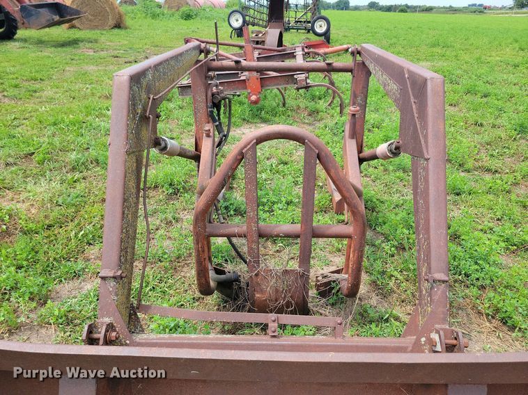 image for item DR4334 Ford 19-118 loader