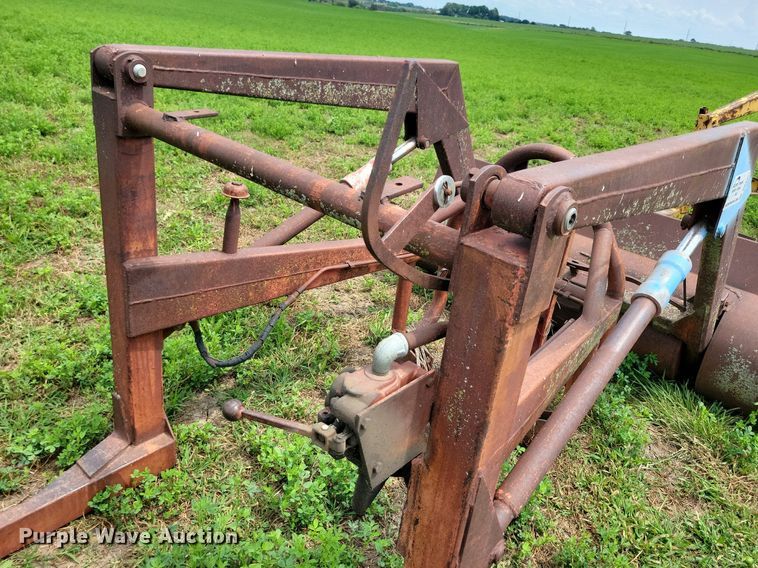 image for item DR4334 Ford 19-118 loader