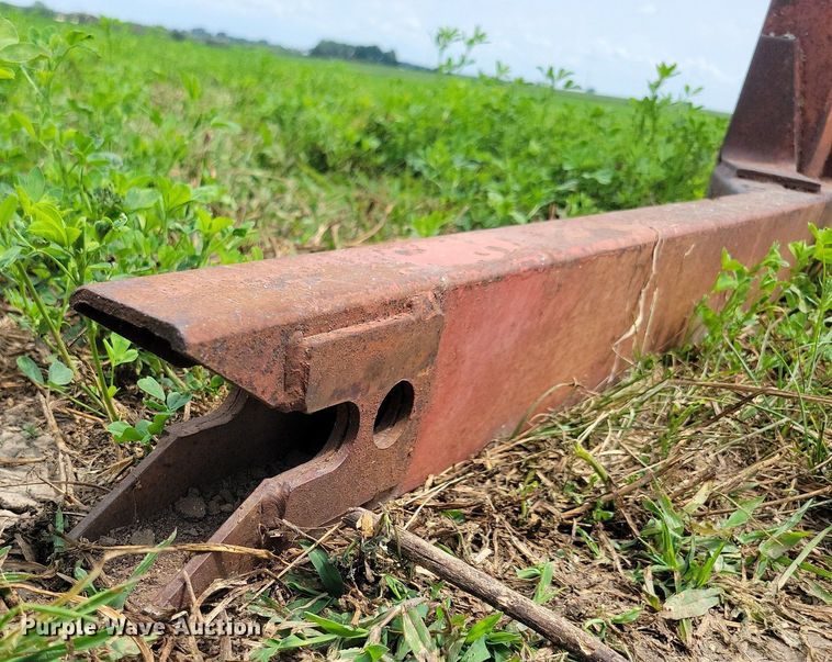 image for item DR4334 Ford 19-118 loader