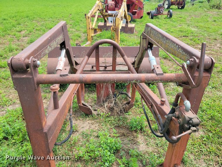 image for item DR4334 Ford 19-118 loader