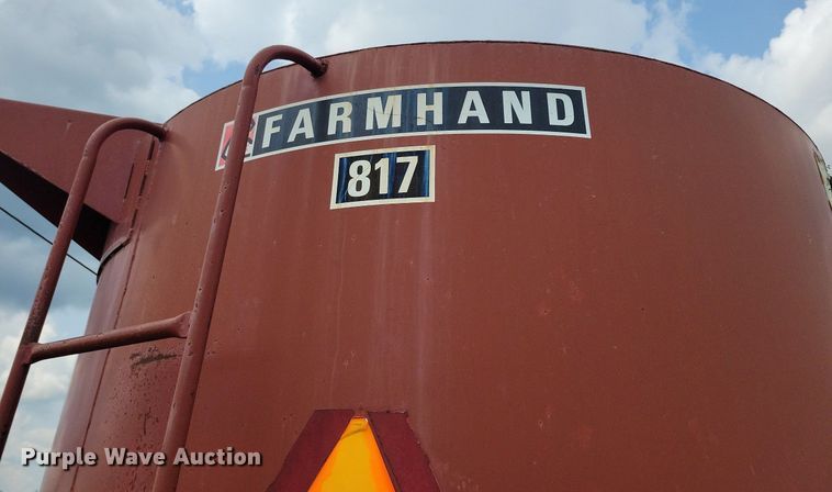 image for item DR4337 Farmhand 817 feed grinder/mixer