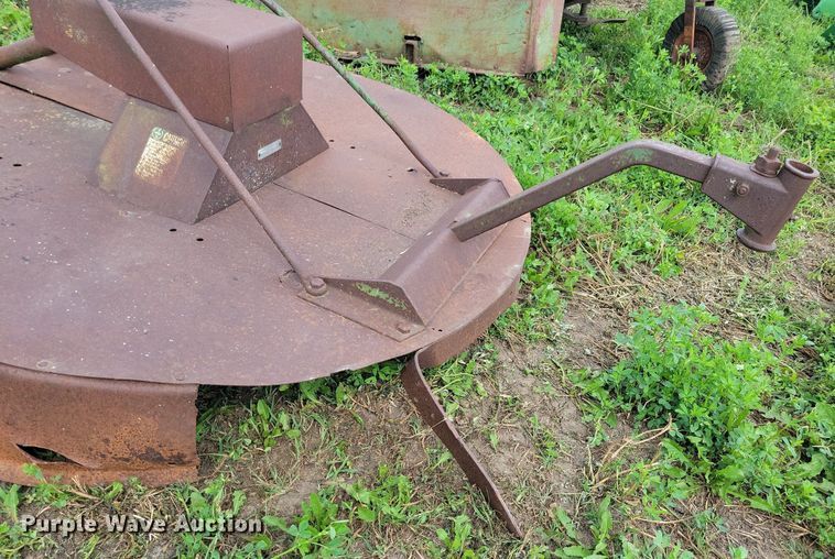 image for item DR4343 John Deere rotary mower